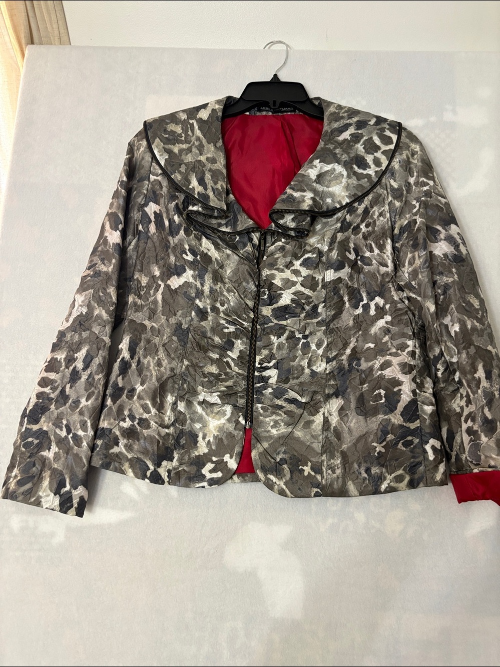 Leslie Stuart Gray animal print jacket Size 12 NWOT